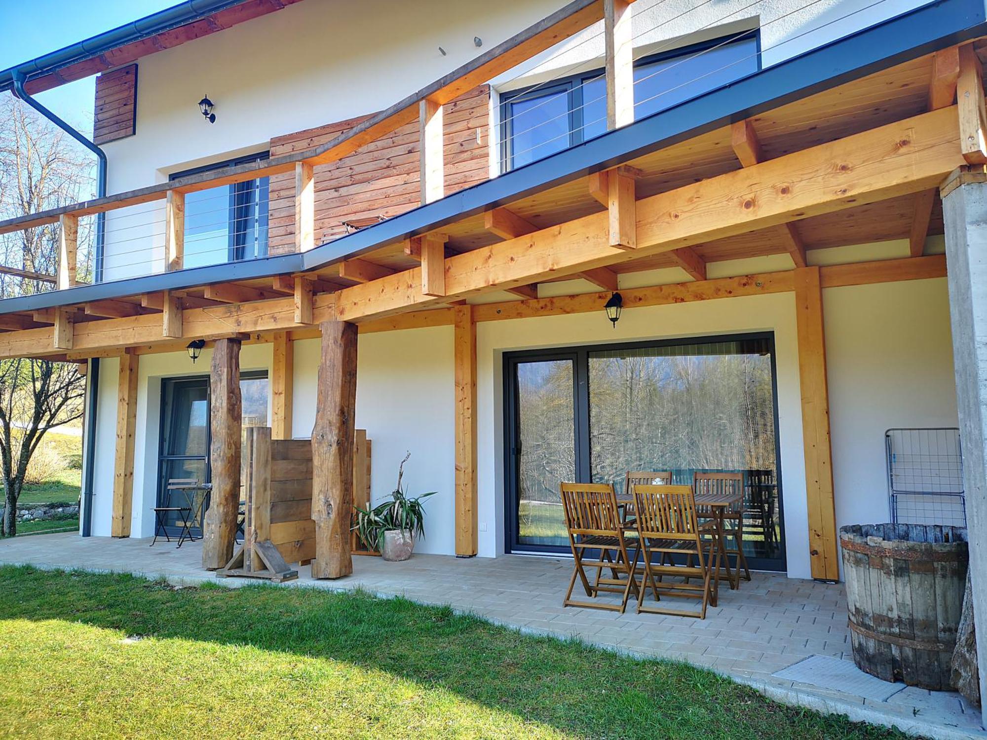 Pr'Fik Apartments Kranj Exterior foto